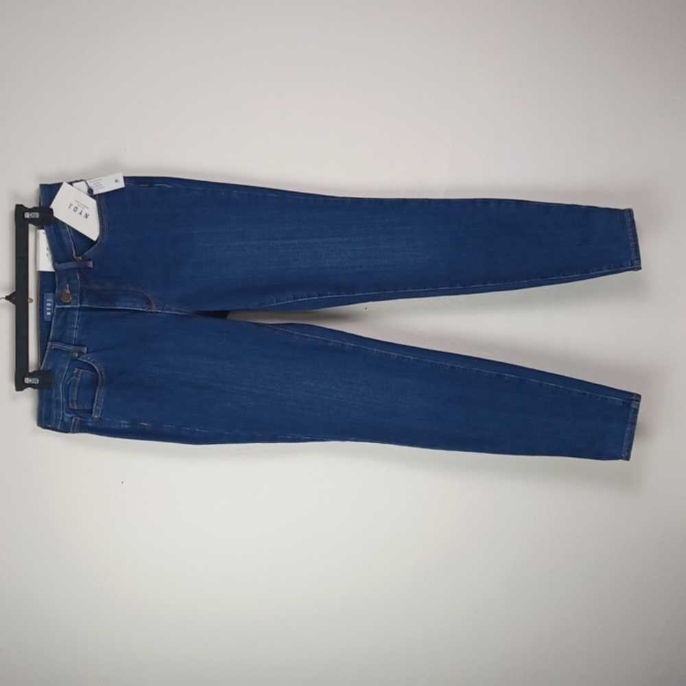 NYDJ The Perfect Skinny Stretch Jeans  Size 6/8 ... But Lets Talk About That!